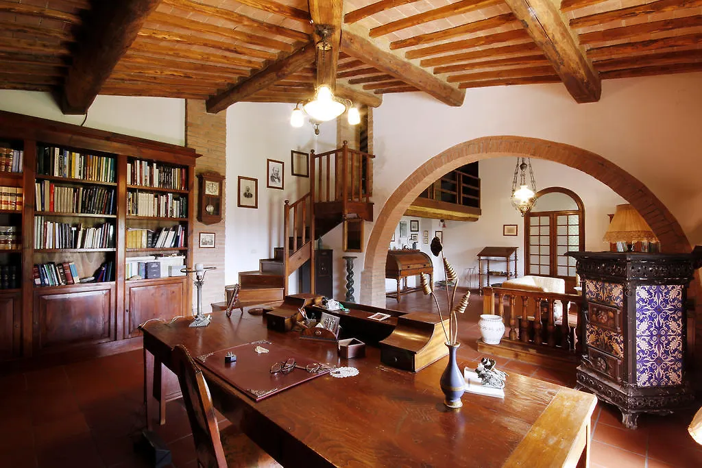 Tenuta La Santissima San Rocco a Pilli Bed & Breakfast