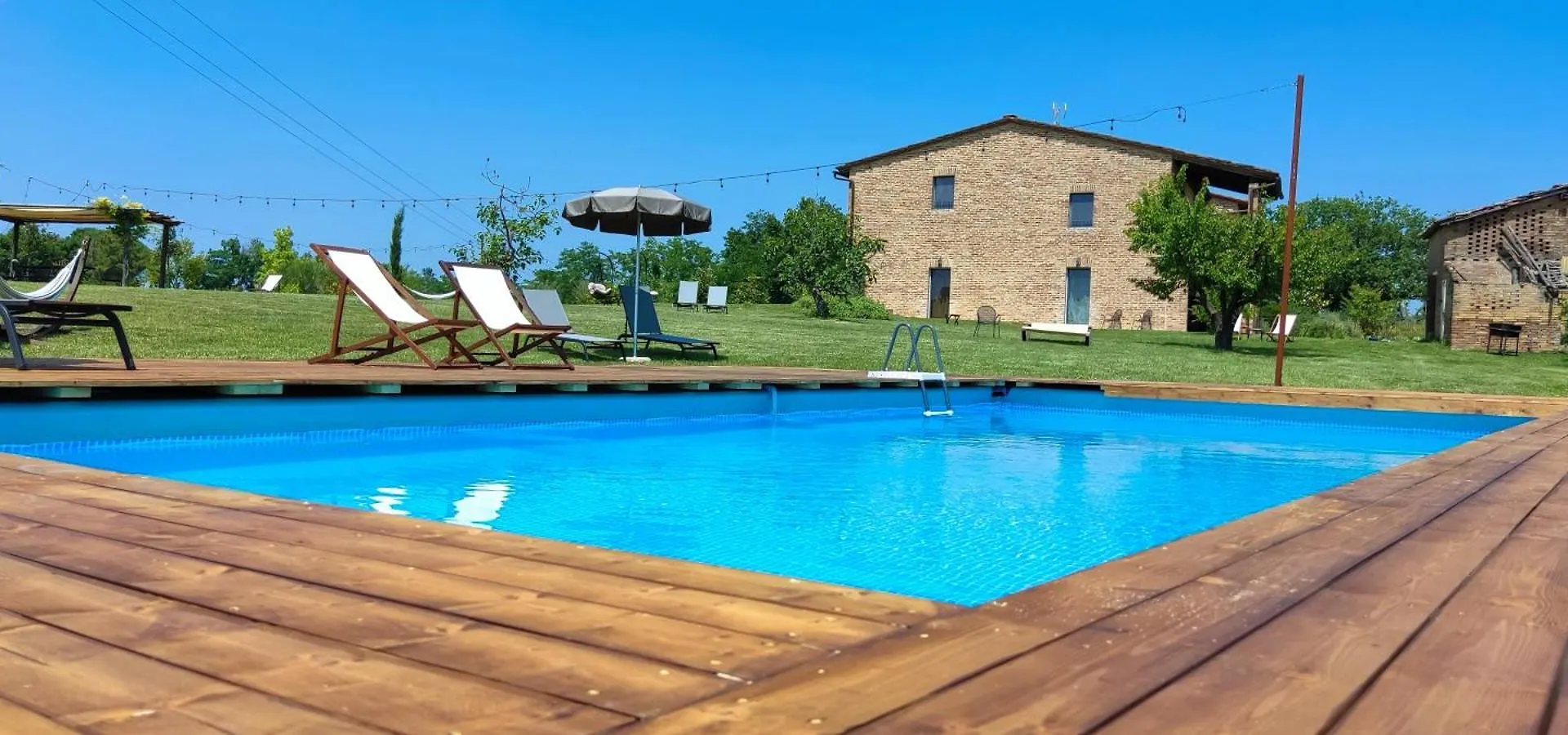 *** Bed and breakfast Tenuta La Santissima San Rocco a Pilli Italia