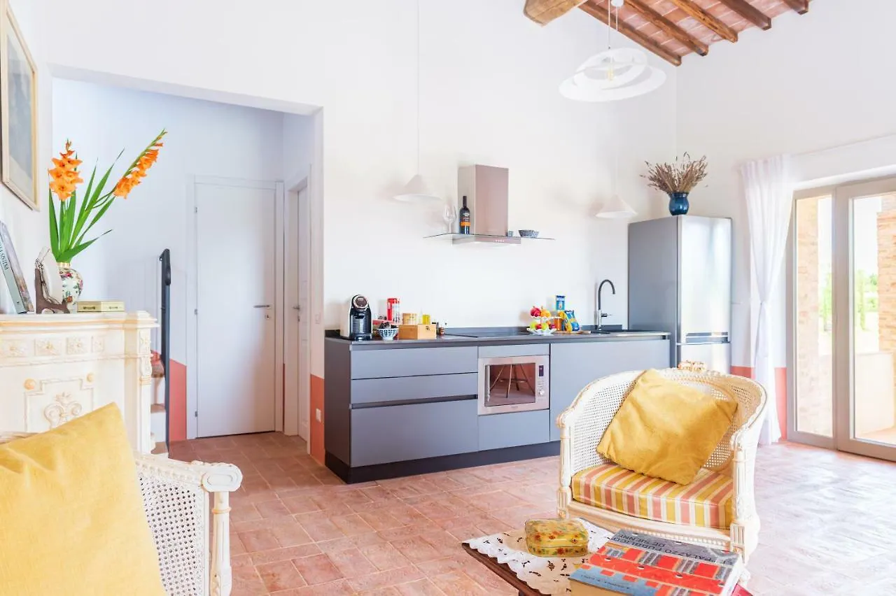Tenuta La Santissima San Rocco a Pilli Bed & Breakfast